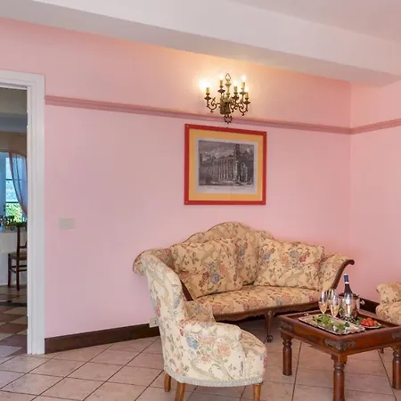 Alba Del Lario 12&2, Emma فيلة Pianello Del Lario